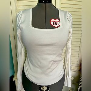 Premise Drama sleeve top